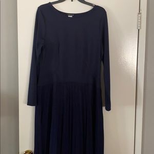 NWOT Venus long sleeve navy dress size XL